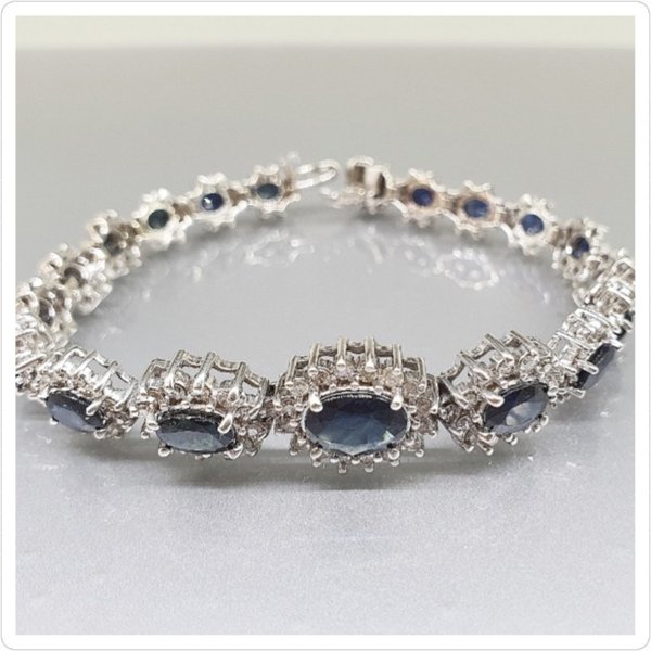 https://ekszeraukcio-ng-production-product.s3.eu-central-1.amazonaws.com/009f8d1f-0489-4ee8-908e-4b6c64128b30_thumbnail