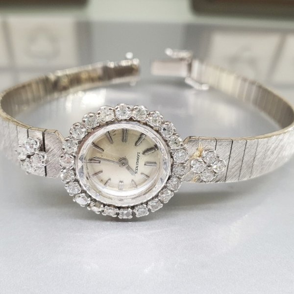 https://ekszeraukcio-ng-production-product.s3.eu-central-1.amazonaws.com/043615ef-886d-4df7-889e-b7e0f291db1d_thumbnail