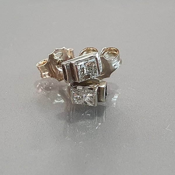 https://ekszeraukcio-ng-production-product.s3.eu-central-1.amazonaws.com/0adae5e3-650c-4324-be75-997c01638812_thumbnail