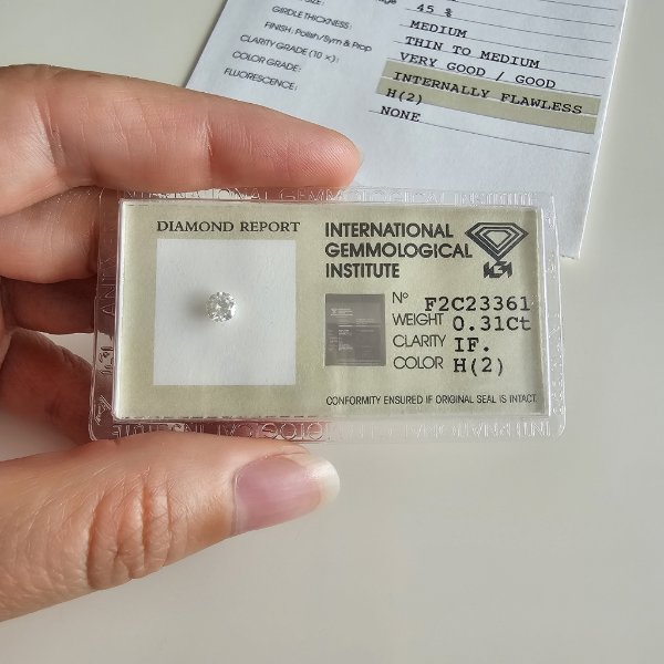 https://ekszeraukcio-ng-production-product.s3.eu-central-1.amazonaws.com/0b6d4f75-0f30-4810-afbb-6af021978224_thumbnail