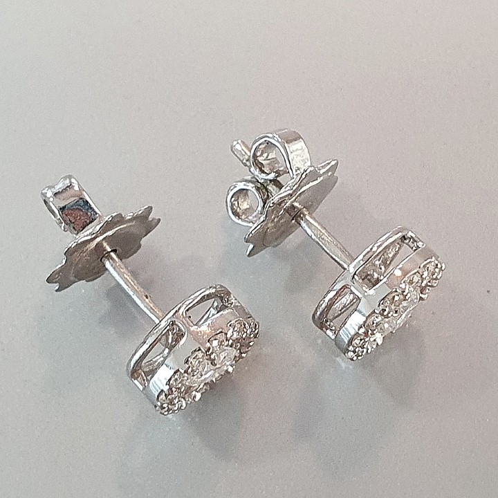 https://ekszeraukcio-ng-production-product.s3.eu-central-1.amazonaws.com/0c9a90e6-784b-45ff-9cea-235bca1410b0