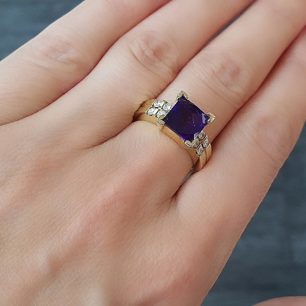 https://ekszeraukcio-ng-production-product.s3.eu-central-1.amazonaws.com/0d0f68ba-8401-45e2-a33e-a67ab0b74ec3_thumbnail