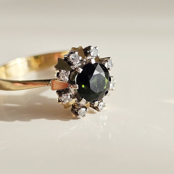 https://ekszeraukcio-ng-production-product.s3.eu-central-1.amazonaws.com/0e547ce7-0473-450a-8b72-c5d13f109dc5_thumbnail