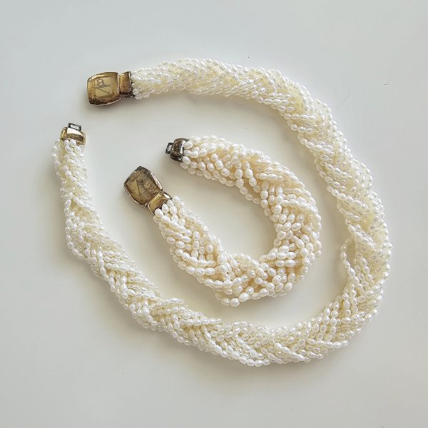 https://ekszeraukcio-ng-production-product.s3.eu-central-1.amazonaws.com/0f7bb5a6-d16b-4b8d-8e44-3ead94dd4518_thumbnail