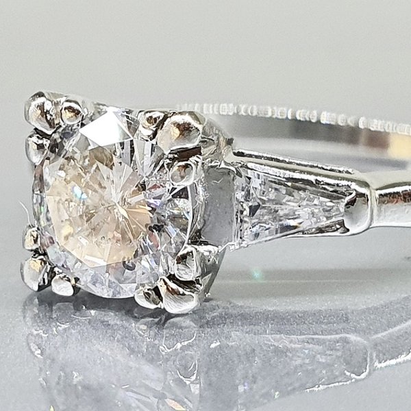 https://ekszeraukcio-ng-production-product.s3.eu-central-1.amazonaws.com/19f775eb-8482-49e1-b852-c4069897a46d_thumbnail