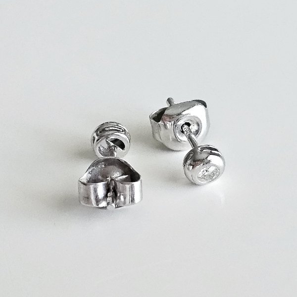 https://ekszeraukcio-ng-production-product.s3.eu-central-1.amazonaws.com/1cc9b0fe-aa25-43df-b642-323e69d355c8_thumbnail