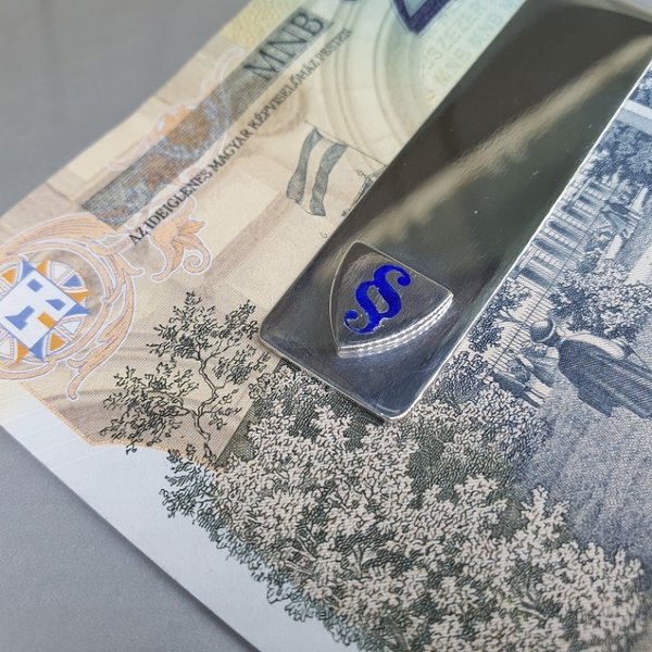 https://ekszeraukcio-ng-production-product.s3.eu-central-1.amazonaws.com/237b7968-4fcd-494c-8ba8-b912eeda696d_thumbnail