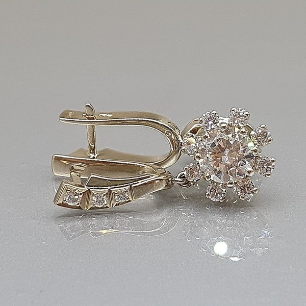 https://ekszeraukcio-ng-production-product.s3.eu-central-1.amazonaws.com/2689cd03-9a1e-4d4b-bbb3-b59a18dc11f3_thumbnail