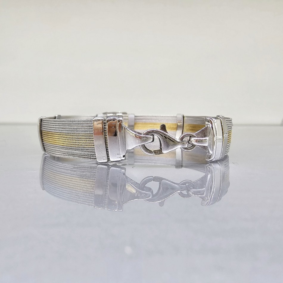 https://ekszeraukcio-ng-production-product.s3.eu-central-1.amazonaws.com/27de19df-918c-424b-ba2d-362930daeed7