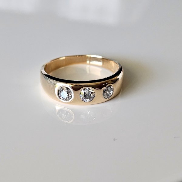 https://ekszeraukcio-ng-production-product.s3.eu-central-1.amazonaws.com/2f465dbe-190e-45ab-bba3-5a7467fcc834_thumbnail