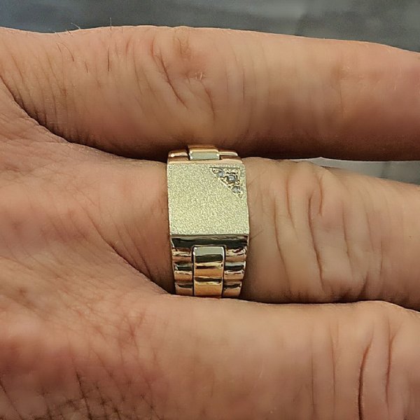 https://ekszeraukcio-ng-production-product.s3.eu-central-1.amazonaws.com/330fae15-c2e0-4b86-9312-fcf64acc49f5_thumbnail