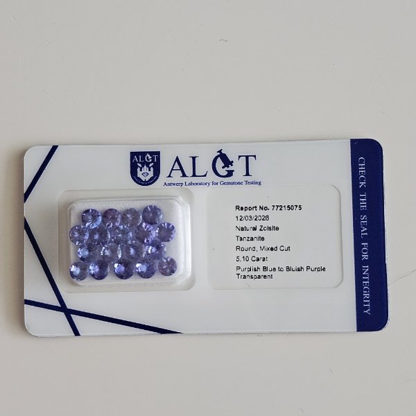 https://ekszeraukcio-ng-production-product.s3.eu-central-1.amazonaws.com/3337782f-8b5a-4e0e-8a12-4edbeed6cec6_thumbnail