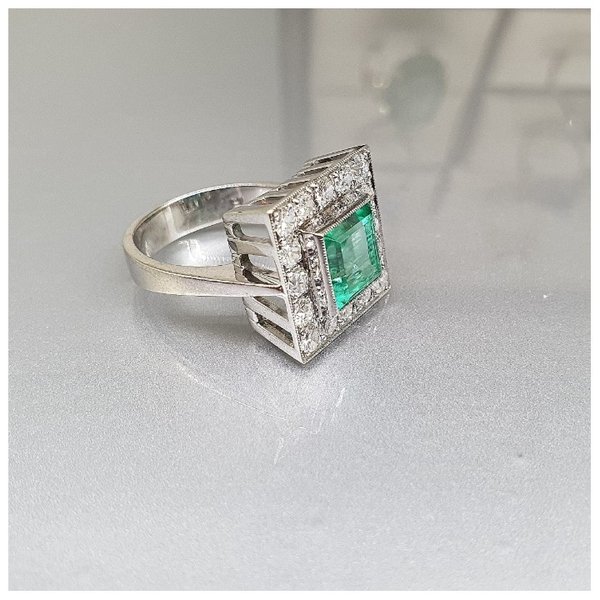 https://ekszeraukcio-ng-production-product.s3.eu-central-1.amazonaws.com/33b64fcf-f374-4605-b2a2-499e1c499759_thumbnail