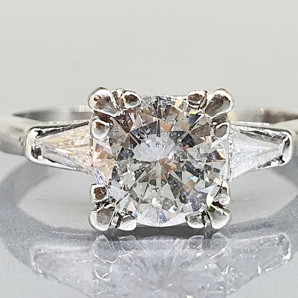https://ekszeraukcio-ng-production-product.s3.eu-central-1.amazonaws.com/34e46141-2cf7-427a-aba6-da6dcf751fdb_thumbnail