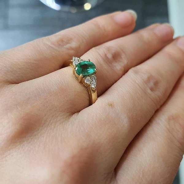 https://ekszeraukcio-ng-production-product.s3.eu-central-1.amazonaws.com/3677a1ba-81ad-4e85-8f76-6bf440e37e50_thumbnail