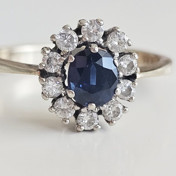 https://ekszeraukcio-ng-production-product.s3.eu-central-1.amazonaws.com/3f40f5d4-83ad-457c-b8e7-e9052d3a4642_thumbnail