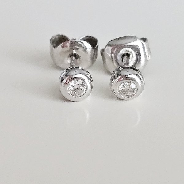https://ekszeraukcio-ng-production-product.s3.eu-central-1.amazonaws.com/40a2dab4-9749-4dc8-b114-d3d46aa5b54e_thumbnail