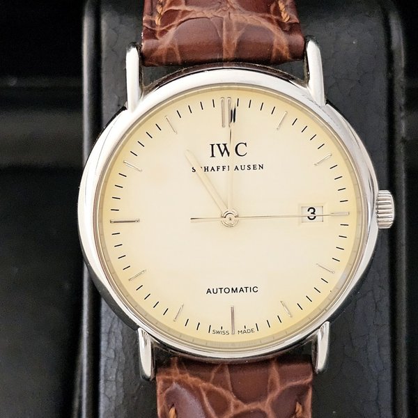 https://ekszeraukcio-ng-production-product.s3.eu-central-1.amazonaws.com/40a9d3e4-94dd-4c5c-846a-4a4e1d58c3de_thumbnail
