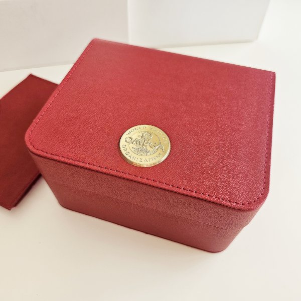 https://ekszeraukcio-ng-production-product.s3.eu-central-1.amazonaws.com/48382a33-e623-4512-a8fe-cd06e5e3fe8a_thumbnail