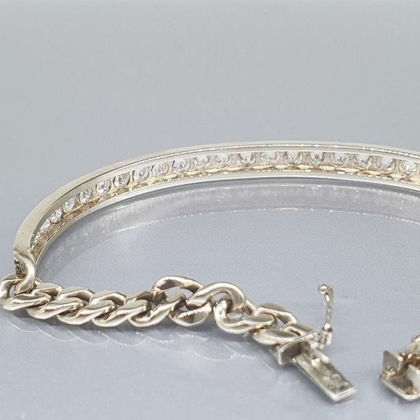 https://ekszeraukcio-ng-production-product.s3.eu-central-1.amazonaws.com/48e84340-b4ab-4aa5-a611-4b35495cbd0c_thumbnail