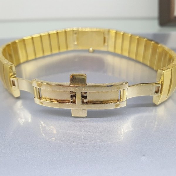 https://ekszeraukcio-ng-production-product.s3.eu-central-1.amazonaws.com/49bd309b-1181-4ab8-a98d-bedf1612efe1_thumbnail