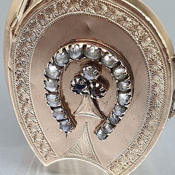 https://ekszeraukcio-ng-production-product.s3.eu-central-1.amazonaws.com/4b87e170-6bce-41a3-946a-8d83f0cd486c_thumbnail