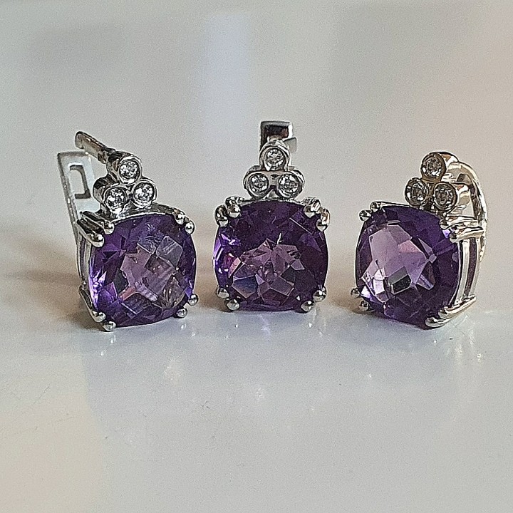 https://ekszeraukcio-ng-production-product.s3.eu-central-1.amazonaws.com/4c757c4f-7807-4f78-9ec9-f0597784afcc