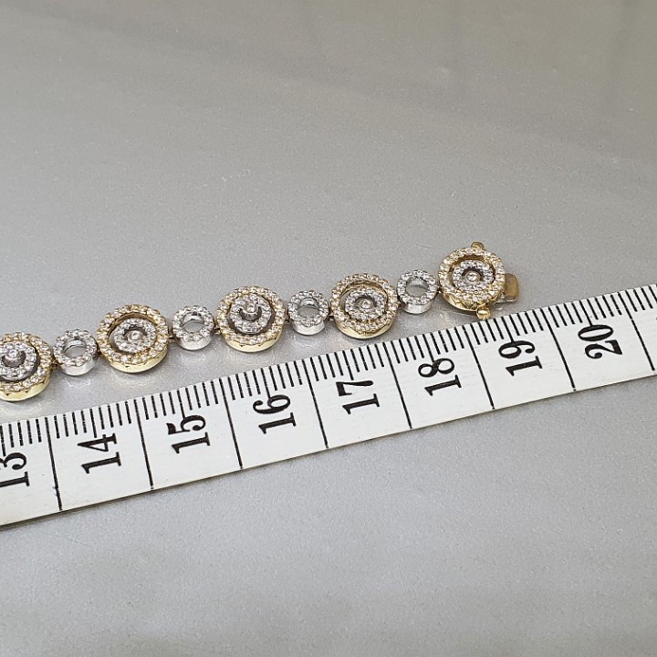 https://ekszeraukcio-ng-production-product.s3.eu-central-1.amazonaws.com/4d4da236-e5a6-4bc8-b56e-db35378f50e2