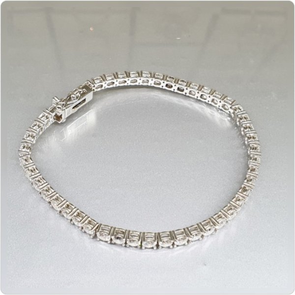 https://ekszeraukcio-ng-production-product.s3.eu-central-1.amazonaws.com/4ea77de9-2fa7-4e88-8080-ad8d34ceb6d9_thumbnail