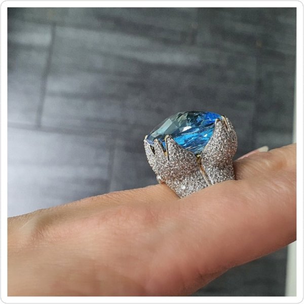 https://ekszeraukcio-ng-production-product.s3.eu-central-1.amazonaws.com/506fb428-36e7-4ee9-b210-c6d5c6e93c01_thumbnail