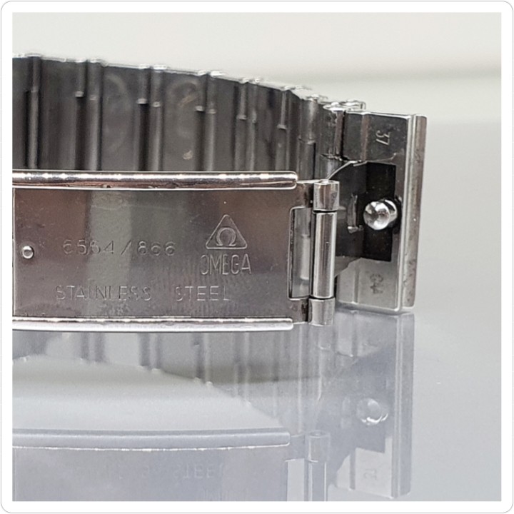 https://ekszeraukcio-ng-production-product.s3.eu-central-1.amazonaws.com/51159cdf-692e-446d-a9de-311c27e3640d
