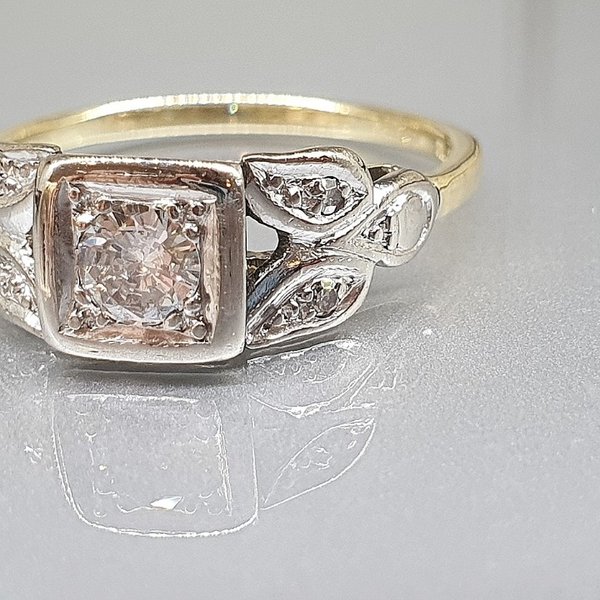 https://ekszeraukcio-ng-production-product.s3.eu-central-1.amazonaws.com/535e780e-5b63-4bc4-9684-9ae42fef3860_thumbnail