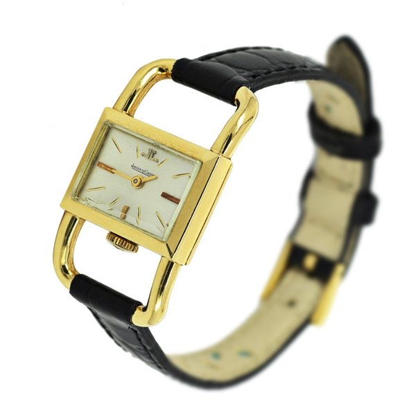 https://ekszeraukcio-ng-production-product.s3.eu-central-1.amazonaws.com/5477ad1e-7ee8-4ac1-9700-d57f3eeeba15_thumbnail