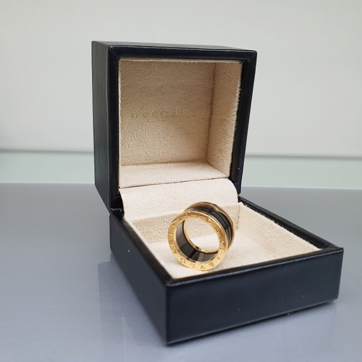 https://ekszeraukcio-ng-production-product.s3.eu-central-1.amazonaws.com/54b13f86-09f4-4233-8286-c109f85e87cf