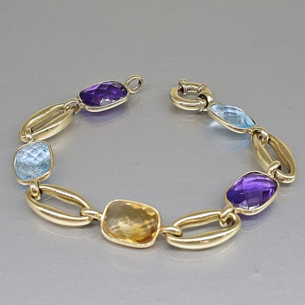 https://ekszeraukcio-ng-production-product.s3.eu-central-1.amazonaws.com/559f5fdb-7b13-4d4b-b593-d215fc290c66_thumbnail