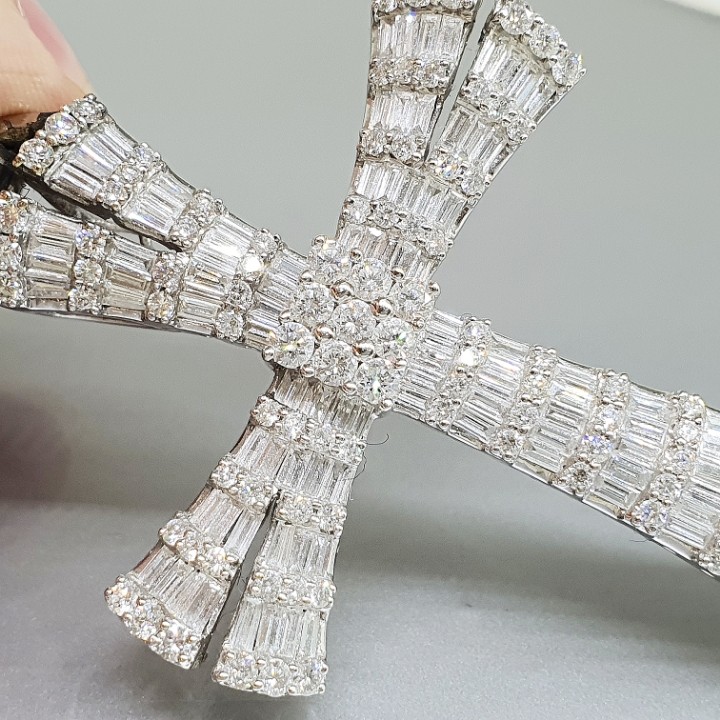https://ekszeraukcio-ng-production-product.s3.eu-central-1.amazonaws.com/55c811fa-b961-4c51-912c-9f47a417da9b