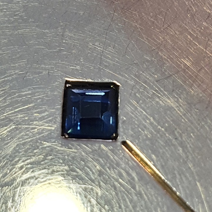 https://ekszeraukcio-ng-production-product.s3.eu-central-1.amazonaws.com/5a25e07f-9b0c-4909-b55e-0222ddac8820