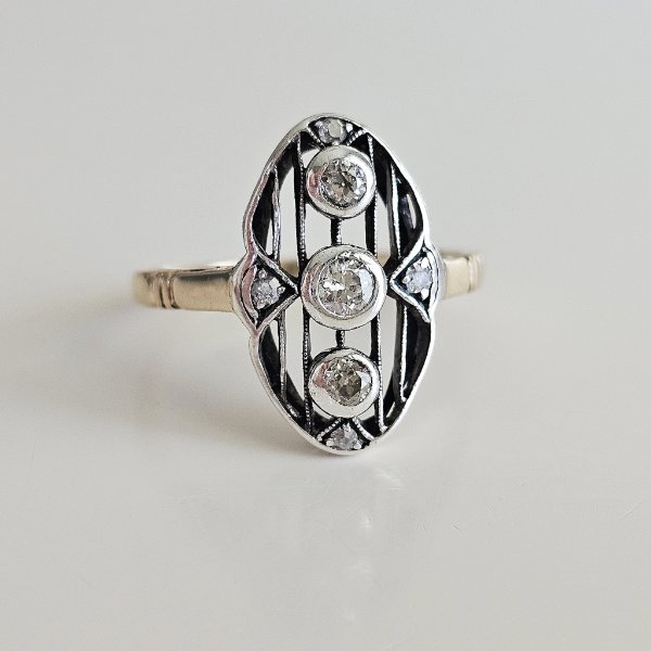 https://ekszeraukcio-ng-production-product.s3.eu-central-1.amazonaws.com/5dfb802a-5722-4422-a231-a3040bdaf5d3_thumbnail