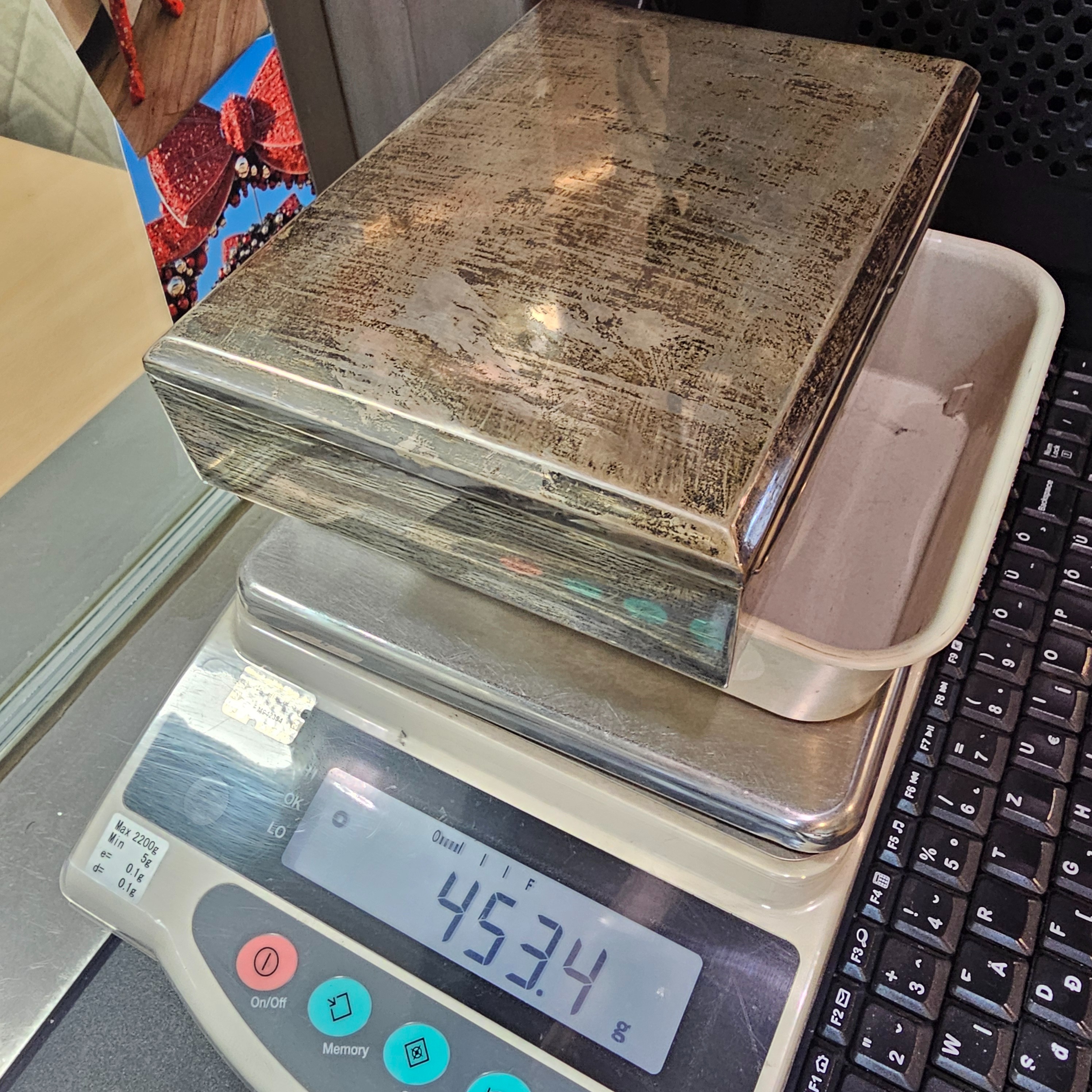 https://ekszeraukcio-ng-production-product.s3.eu-central-1.amazonaws.com/5fc5c10a-2f14-4bea-beb9-080064dcbbd8