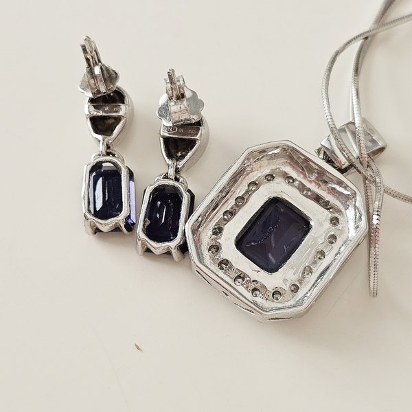 https://ekszeraukcio-ng-production-product.s3.eu-central-1.amazonaws.com/60416d83-e094-4fab-8e80-ad5226ee2536_thumbnail