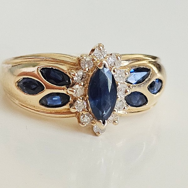 https://ekszeraukcio-ng-production-product.s3.eu-central-1.amazonaws.com/6259dd16-2851-4497-8883-a239aa47ff05_thumbnail