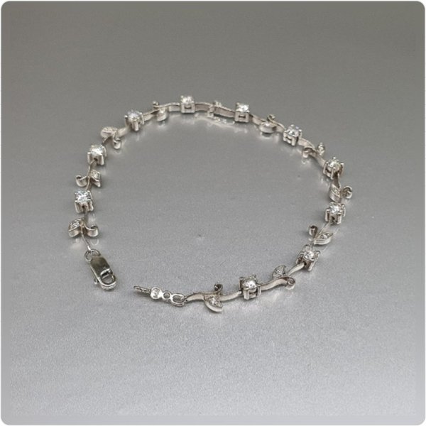 https://ekszeraukcio-ng-production-product.s3.eu-central-1.amazonaws.com/6414305d-1ef2-4122-84c9-286c02a24db0_thumbnail