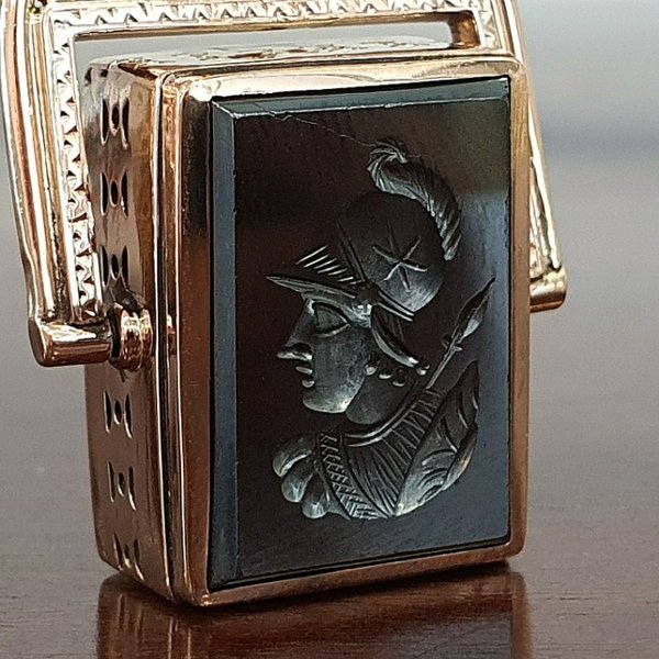 https://ekszeraukcio-ng-production-product.s3.eu-central-1.amazonaws.com/664da6ce-05da-4ba0-866e-4bb426d2ed46_thumbnail