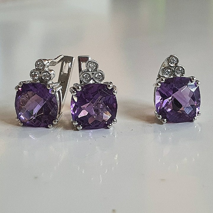 https://ekszeraukcio-ng-production-product.s3.eu-central-1.amazonaws.com/6b8627ab-cc02-45a8-8872-64c305749e64
