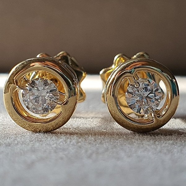 https://ekszeraukcio-ng-production-product.s3.eu-central-1.amazonaws.com/6c5c7beb-9915-4aa8-a872-713087ddf348_thumbnail