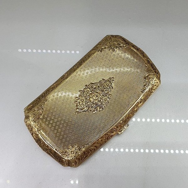 https://ekszeraukcio-ng-production-product.s3.eu-central-1.amazonaws.com/6e6481b5-ff84-4b9c-8757-9532bd0199c9_thumbnail