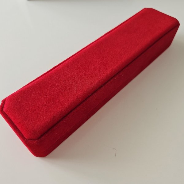 https://ekszeraukcio-ng-production-product.s3.eu-central-1.amazonaws.com/6ec62f94-653e-45e6-8123-f70beb330b38_thumbnail