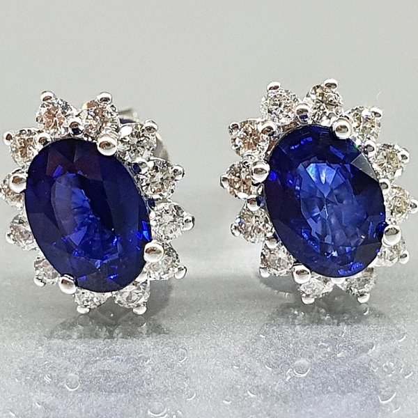 https://ekszeraukcio-ng-production-product.s3.eu-central-1.amazonaws.com/708deef4-af7e-4a30-a645-ac079fba1bb9_thumbnail