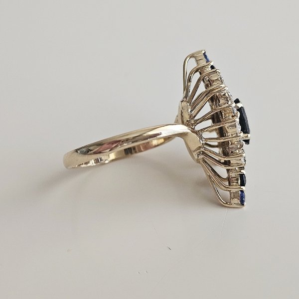 https://ekszeraukcio-ng-production-product.s3.eu-central-1.amazonaws.com/70f14092-8aa5-43e9-828c-054e38b16b1f_thumbnail