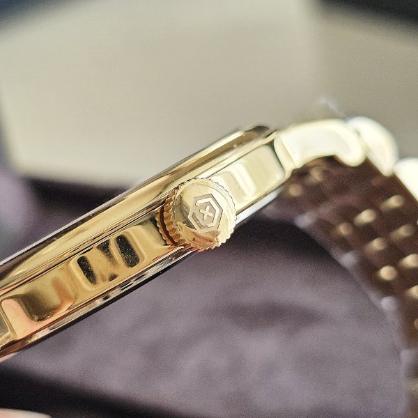 https://ekszeraukcio-ng-production-product.s3.eu-central-1.amazonaws.com/70fc8979-8c67-4756-964f-c00d90524dc6_thumbnail